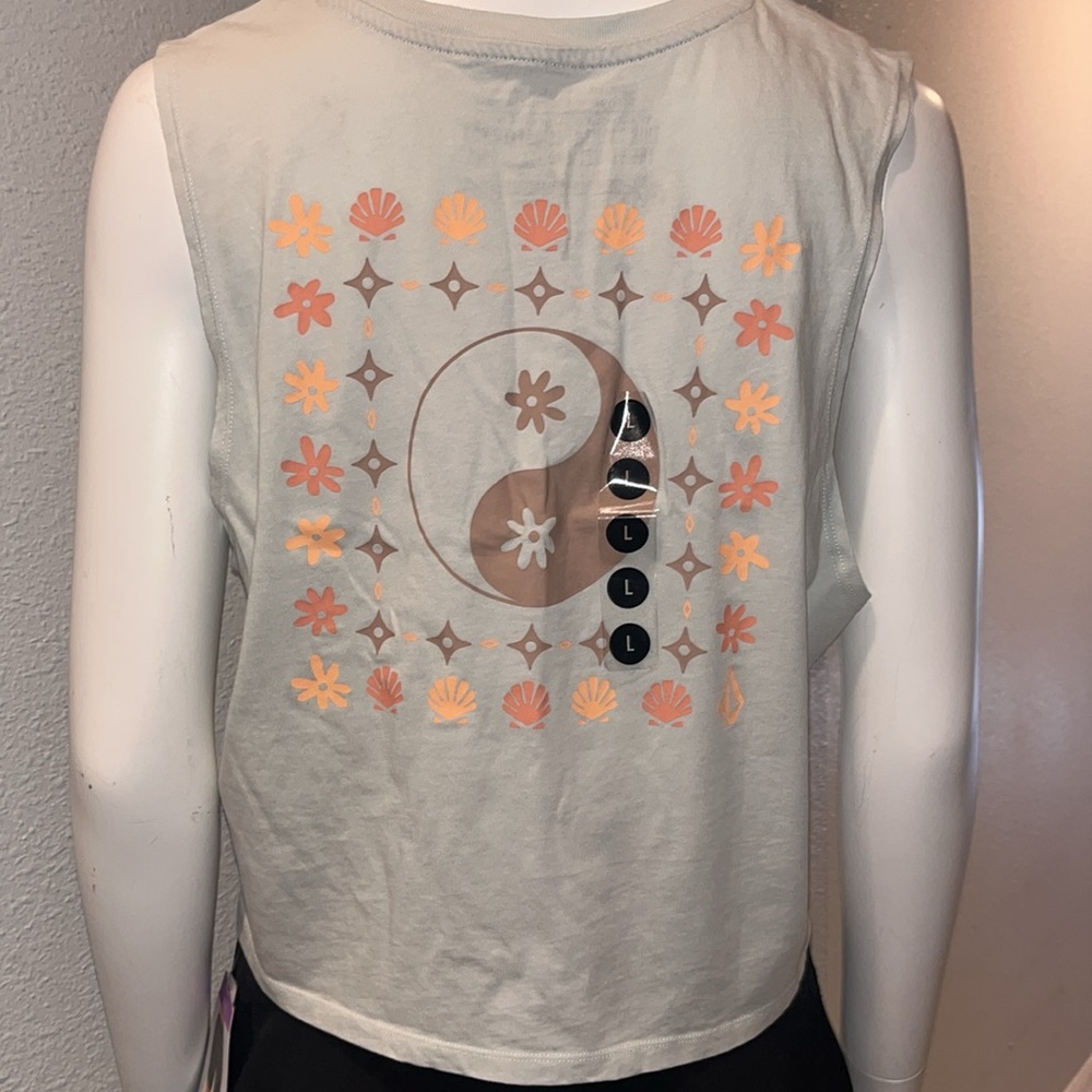 Volcom Women's Sleeveless Top - Light Gray size large very versatile and fun top